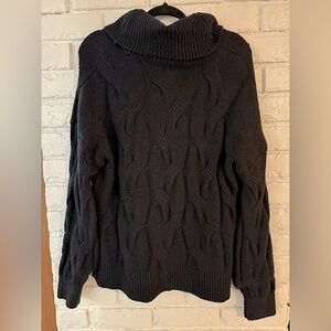 Cambridge black turtleneck cable knit sweater, L